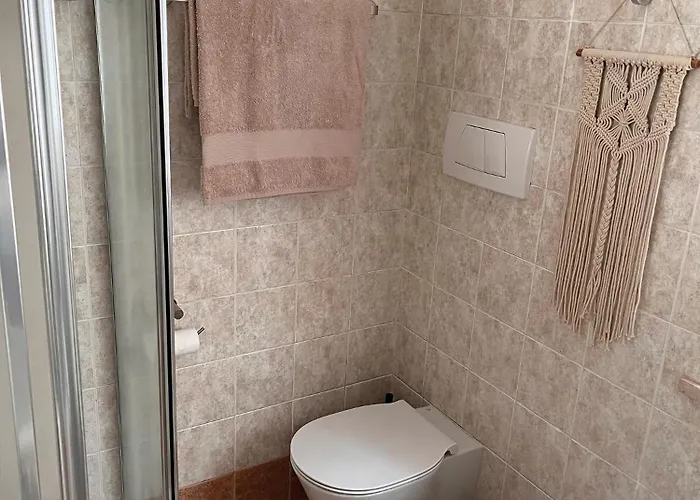 Bee In * Верона